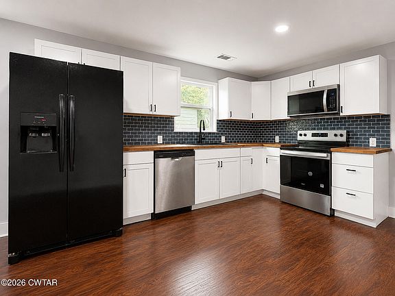4th image of 275 Novy St