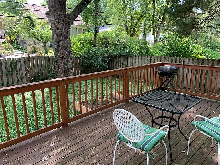 5523 Holmes St — Photo 8