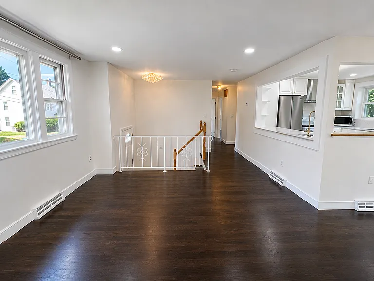 66 Harrison Ave — Photo 7