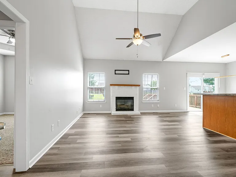 3439 Loon Dr — Photo 4