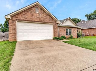 813 Keble Ln, Whitehouse, TX 75791