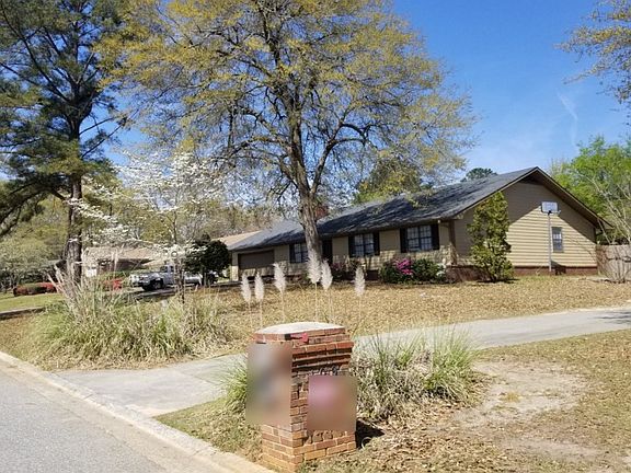 2nd image of 111 Crestwood Ct