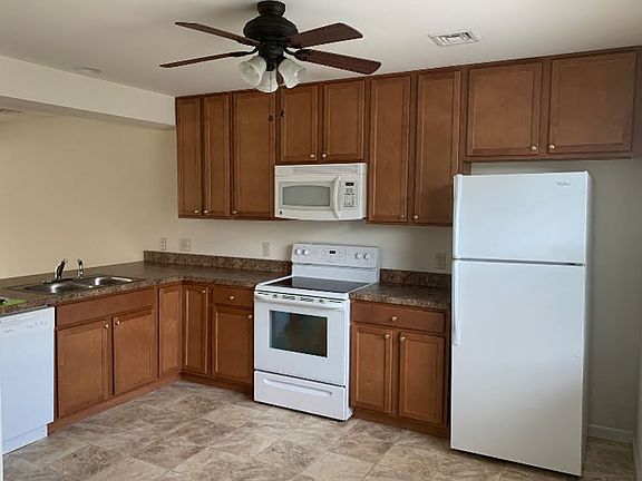5th image of 457-471 Lantern Ln