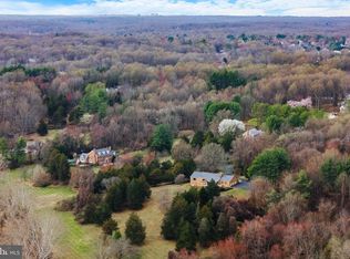 10100 Winding Brook Ln, Vienna, VA 22182