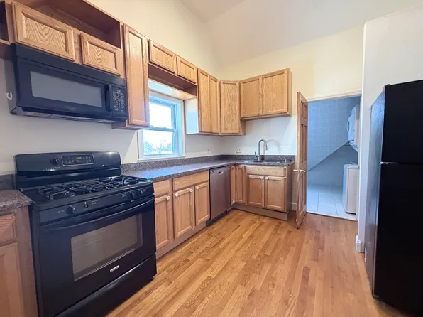 30 Hume Ave Floor 3, Medford, MA 02155