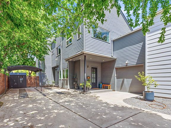 2nd image of 2806 W 44th St #B