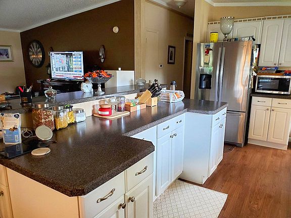 5th image of 224 Malaysia Island Ln
