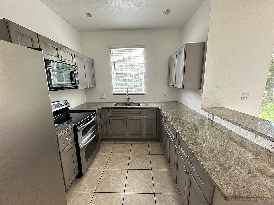 1803 Sinanan Pl #1803