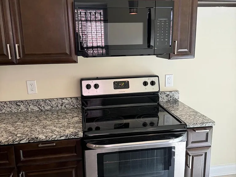 2242 N Carlisle St — Photo 4