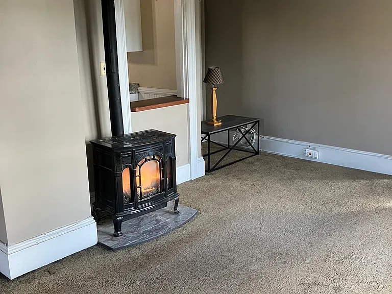 18 Moseley Ave #2 — Photo 3