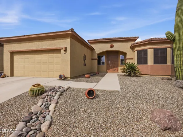 964 W Bosch Dr, Green Valley, AZ 85614
