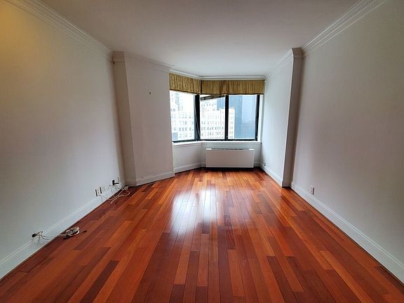 5th image of 415 E 37th St APT 12L