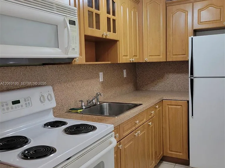 3881 Flagler St #305 — Photo 3