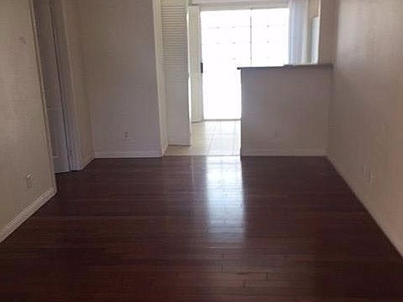 5th image of 4634 Greene St