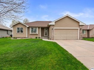 19024 Chandler St, Omaha, NE 68136
