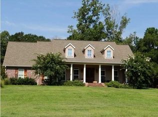 963 Petrified Forest Rd, Flora, MS 39071