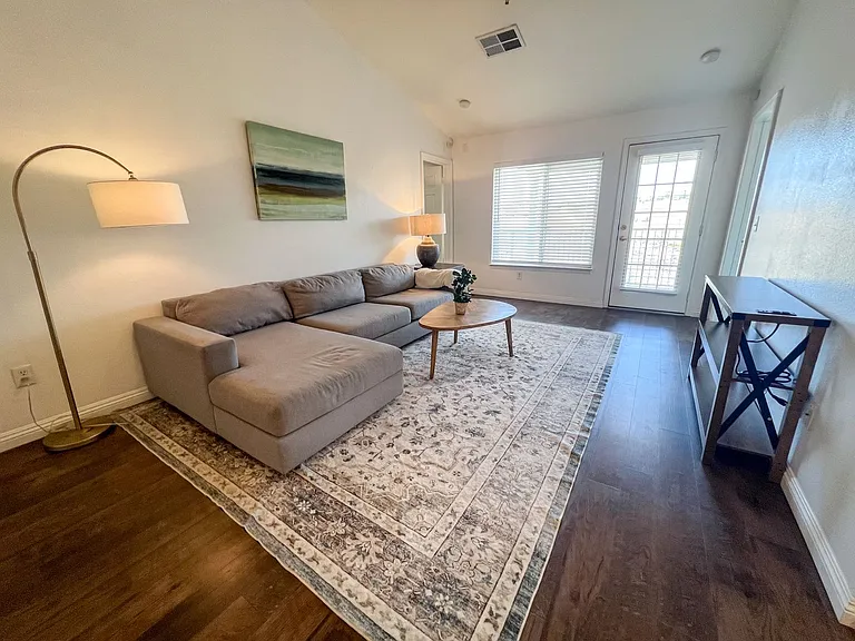 200 Talus Way #133 — Photo 2