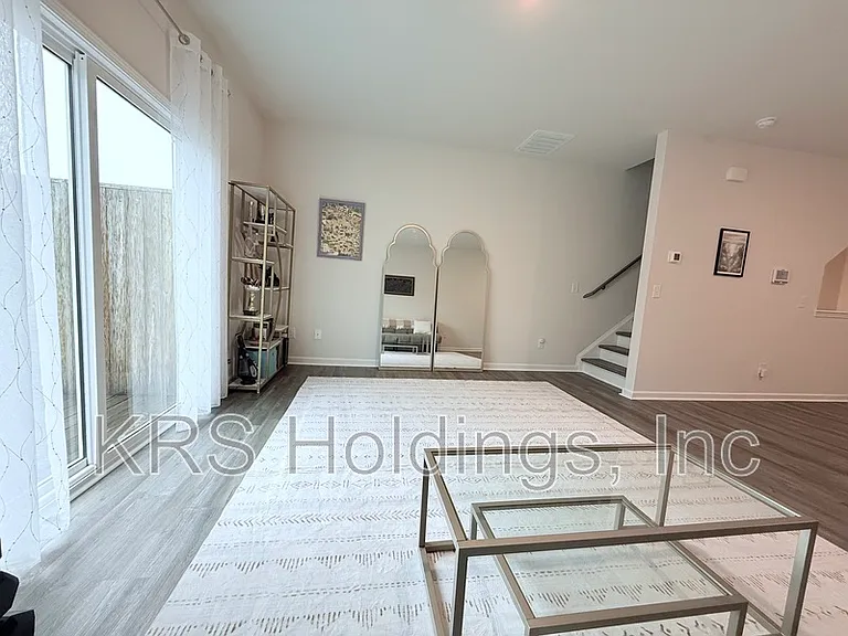 4136 Trevino Dr — Photo 16