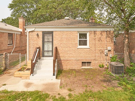 2nd image of 1117 31st Ave