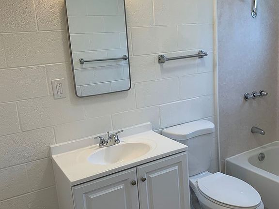 5th image of 607 Glide Ave APT 1