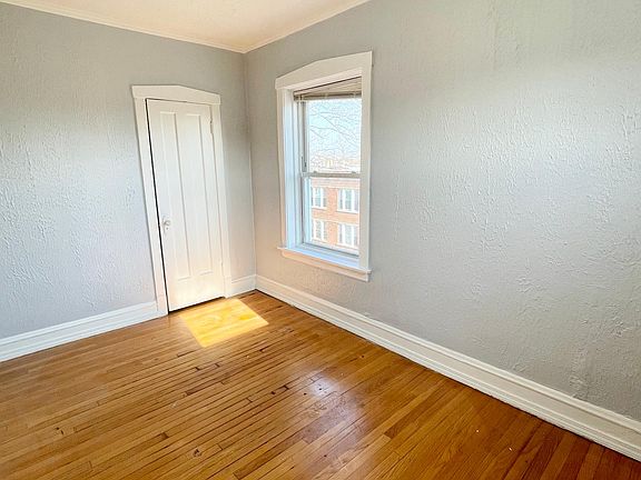 4th image of 1302 N Kildare Ave #3