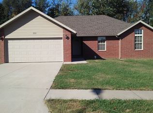 332 S Casa Grande Ave, Springfield, MO 65802