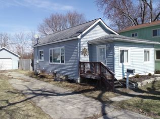 132 N Elm St, Lapeer, MI