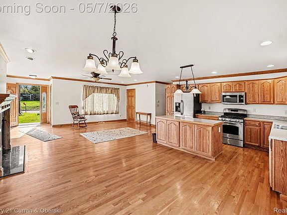 5th image of 9370 Perch Lake Rd