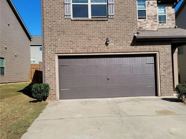 5748 Grande River Rd, College Park, GA 30349