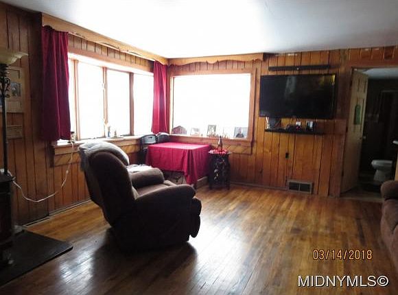 2nd image of 7586 Miller Rd