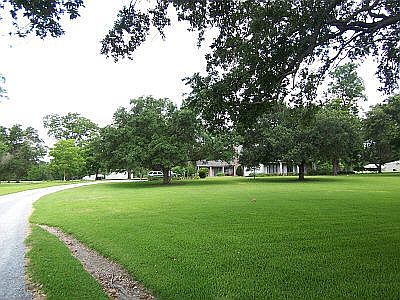   Driveway fr. Lor. Rd.