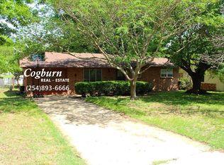 1241 N Holland St, De Leon, TX 76444