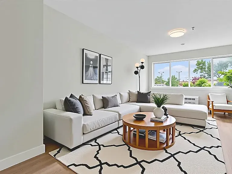 The Tides Luxury Apartments — Photo 10