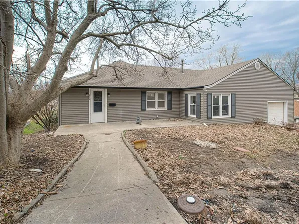 212 S High St, Sugar Creek, MO 64054