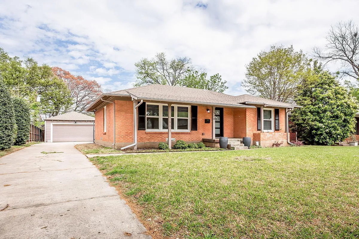 Building Photo - 570 Bondstone Dr
