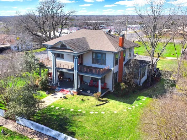 309 S Dallas St, Groesbeck, TX 76642