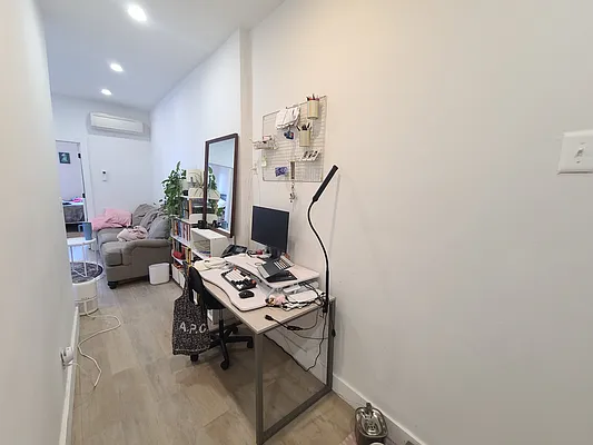 Rented by Dwelling NY Realty Inc | media 21