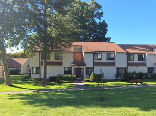 52 Jefferson Oval #A, Yorktown Heights, NY 10598