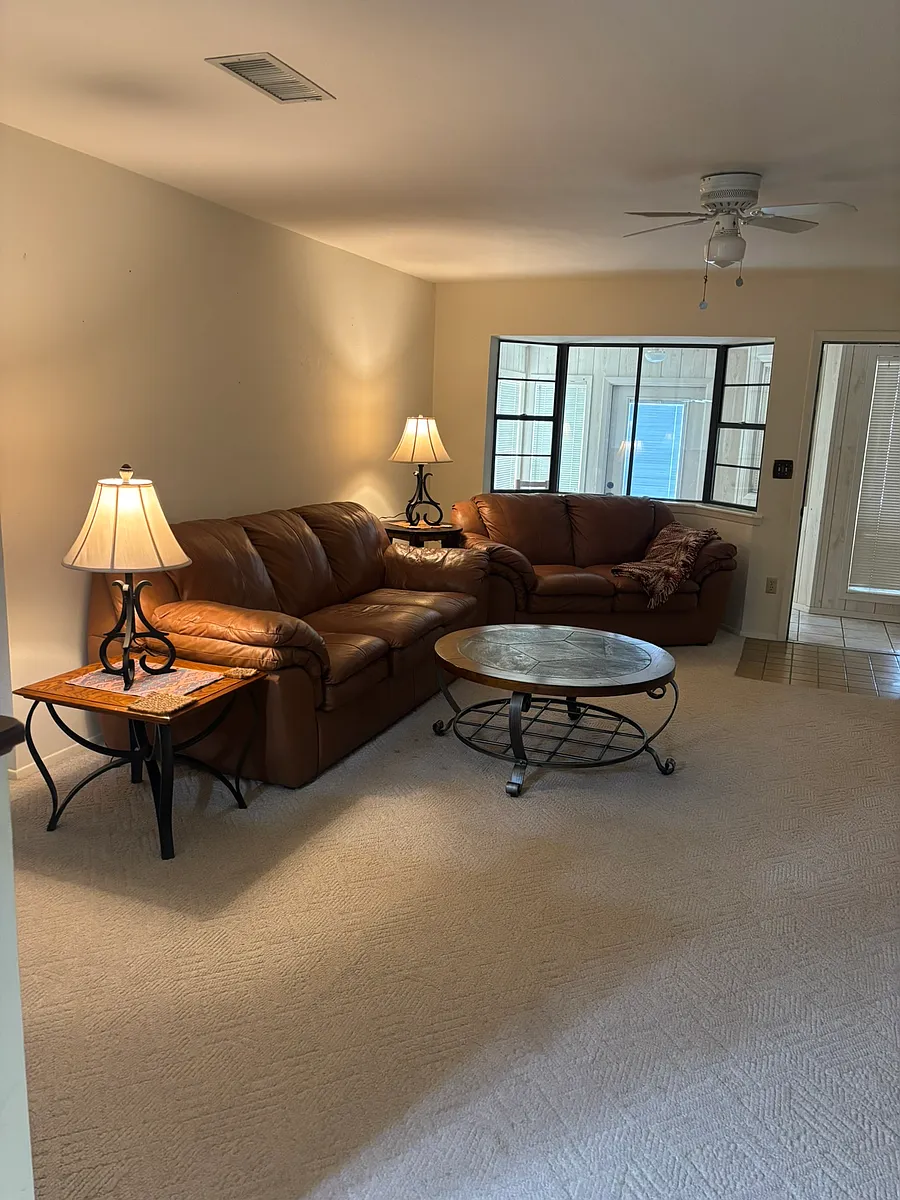 Building Photo - 1513 Live Oak Pl
