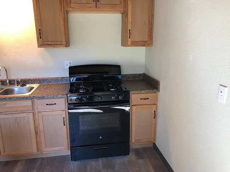 118 W Big Bear Blvd — Photo 5
