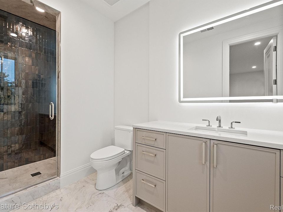 1042 Brookwood St, photo 25
