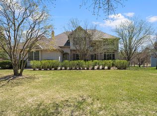 15395 Boulder Pointe Rd, Eden Prairie, MN 55347