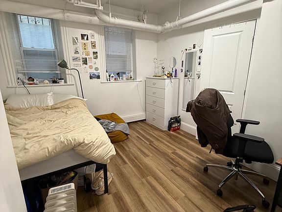 4th image of 95 Park Dr APT 25