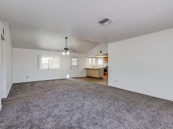 5th image of 2665 E Irwin Ave