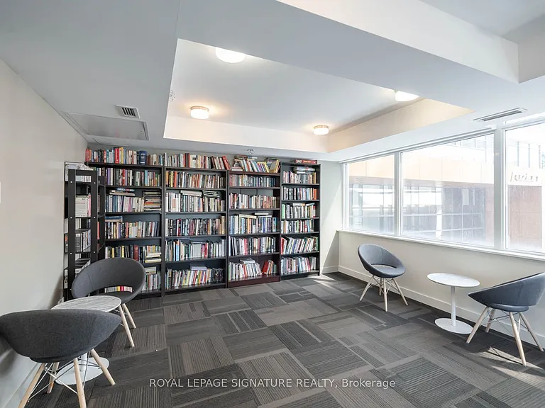 20 Joe Shuster Way #1208 — Photo 17