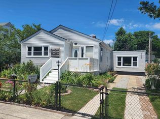 62 Tunis Ave, Pleasantville, NJ 08232