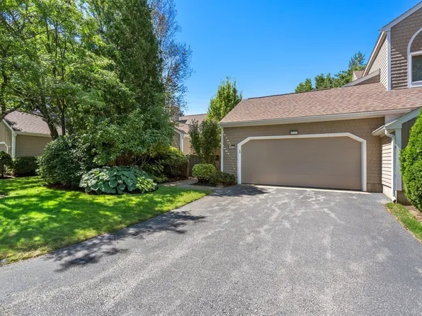 415 Dedham St #B, Newton, MA 02459