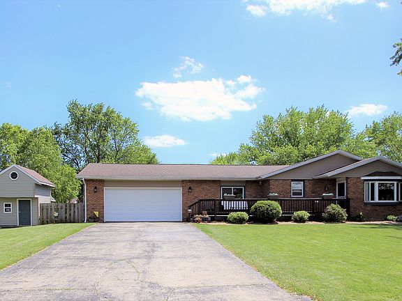 3rd image of 1428 Marquis Dr