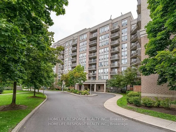 1720 Eglinton Ave E #Lph8, Toronto, ON M4A 2X8