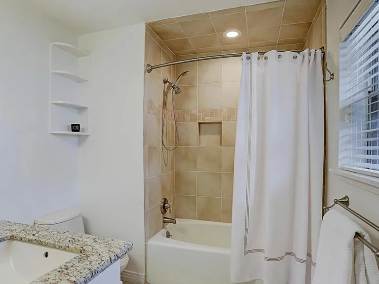 3708 Bellaire Blvd — Photo 13